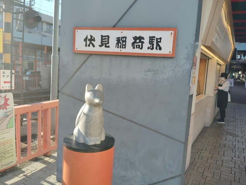 Kyoto: 1.5-Hour Guided Tour of Fushimi Inari Shrine - Quick hits before you go