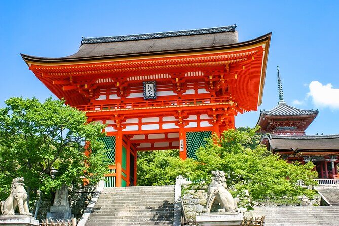 Kyoto 1 Day Golden Route Bus Tour - Lunch break on the full day: Kyoto-style buffet and the no outside food rule