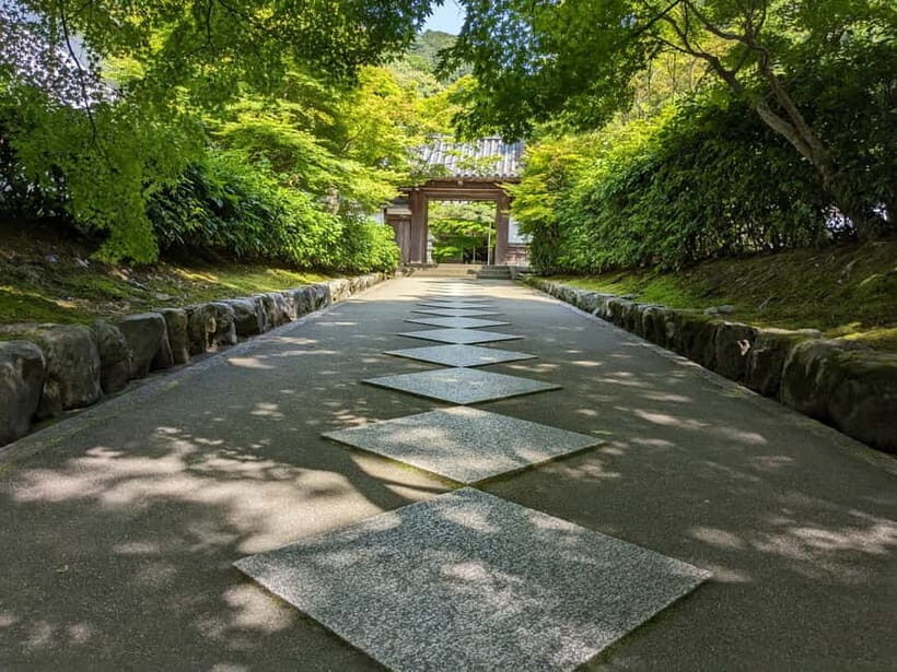 Kyoto: 100% Private Custom Walking Tour (4/8 Hrs) - Kinkaku-ji: seeing the Golden Pavilion without turning it into a race