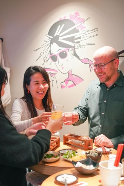 Kyoto : Bar Hopping Tour in Pontocho Alley at Night - Key things that make this Pontocho night tour worth it