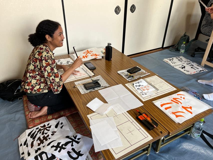 Kyoto: Calligraphy class at Buddhist temple in city center - The 70-minute flow: tool setup, basics, then your final shikishi