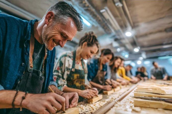 Kyoto : Chopsticks Making Workshop in Gion with Engraving Option - Shaping with a Kanna Hand Plane: The Craft Part That Sinks In