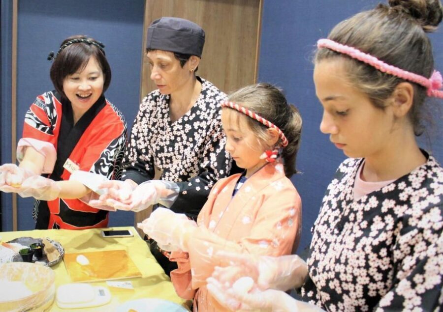 Kyoto: Cooking class, learning how to make authentic sushi - Vegetarian, Vegan, and Muslim-Friendly Sushi Planning