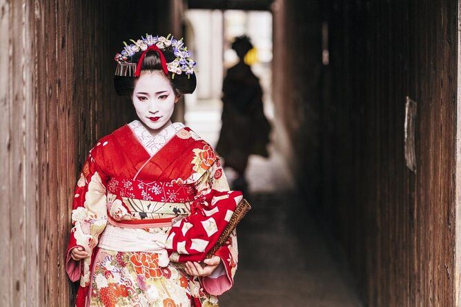 Kyoto Evening Gion Food Tour Including Kaiseki Dinner - From Japan Kanji Museum & Library to Gion’s first old-street views