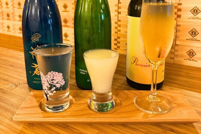 Kyoto Food and Sake Tour Experience - Sake tasting flight: Junmai, Junmai Daiginjo, and how to actually taste