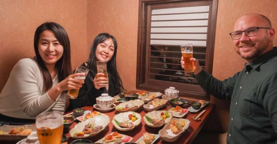 Kyoto: Foodie Night Tour in Gion with 9 dishes + 6 Sake - Key things to know before you go