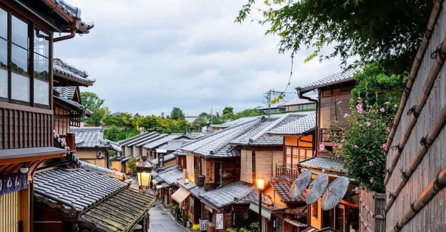 Kyoto full day private day trip with English speaking driver - Price and logistics: whether $404 per group feels fair