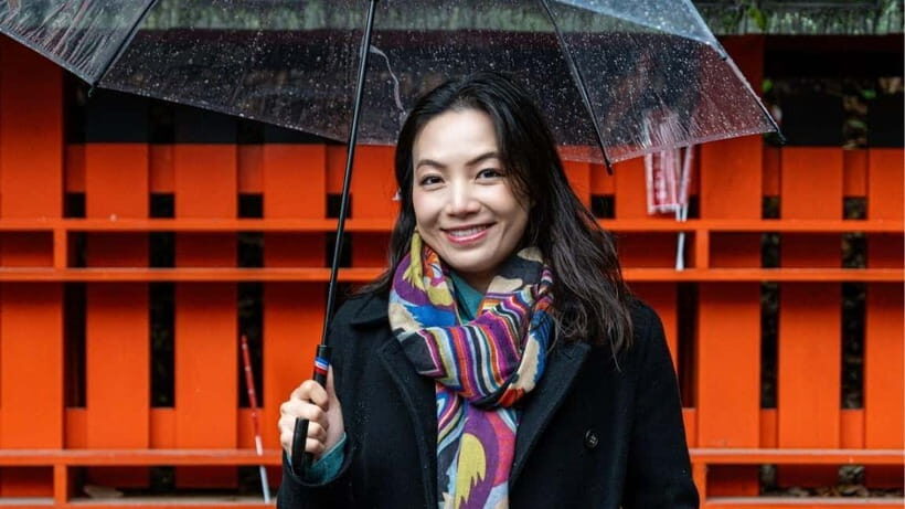 Kyoto: Fushimi Inari Shrine Private Photoshoot - Practical stuff: what to wear and how to avoid a photo-ruining day