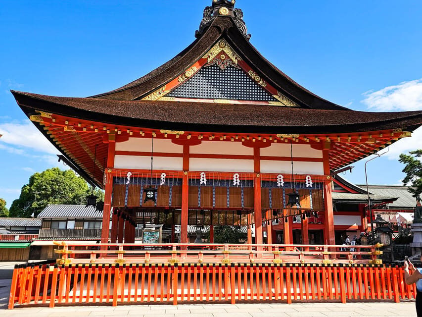 Kyoto: Fushimi Inari Taisha Guided Walking Tour - Street-food stop: a quick taste break that doesn’t derail your day