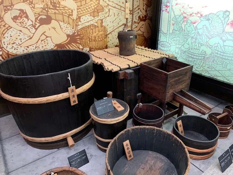 Kyoto: Fushimi Sake District Tour with Boat Ride - Jikkoku-bune boat ride: the relaxing part that actually teaches