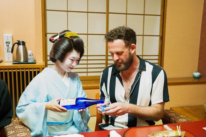 Kyoto: Geisha Dinner & Gion Cultural Walk - Key things that make this night work