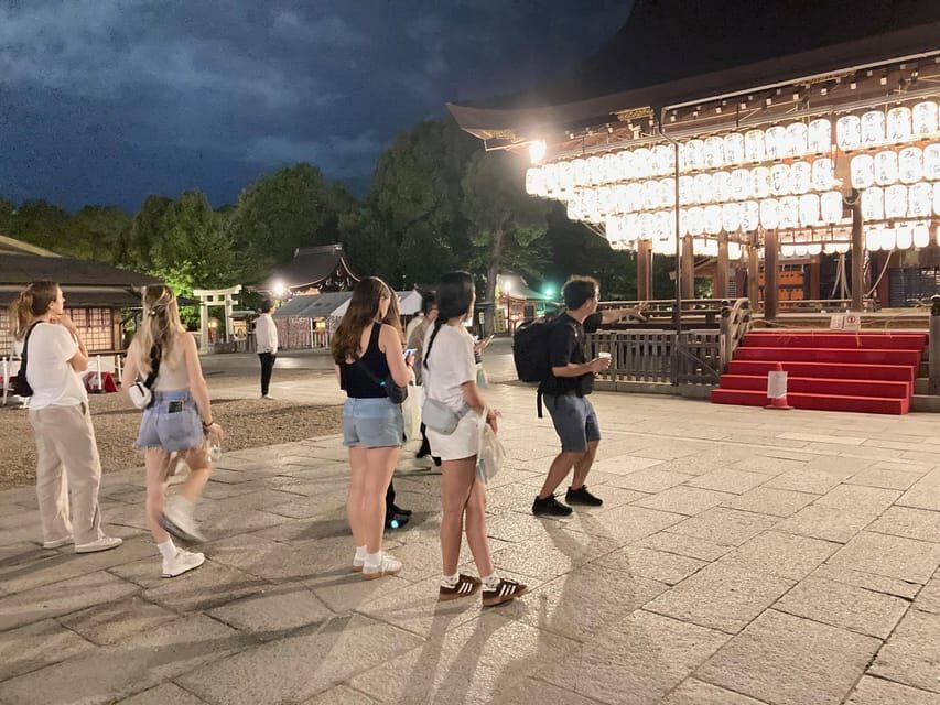Kyoto: Gion Evening Walk with Hidden Gems, Geisha & Sake - Hōkan-ji Temple and Yasaka Pagoda: The Iconic Night View