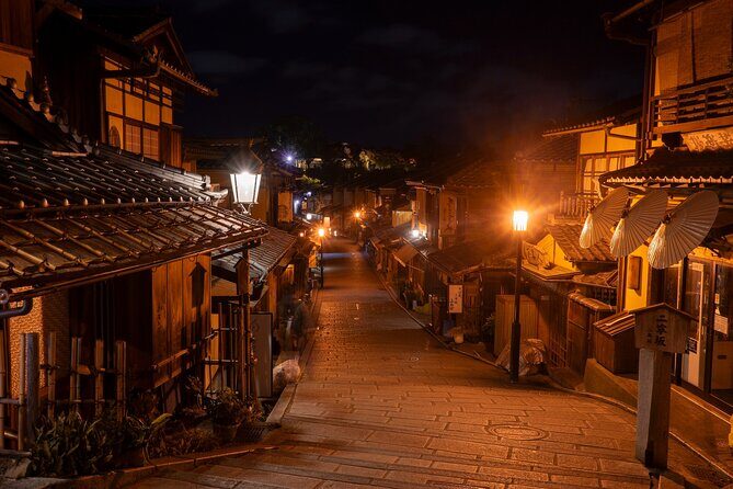 Kyoto: Gion Geisha District & Sake-in-Hand Walking Tour - Should You Book This Gion Geisha District & Sake-in-Hand Walking Tour?