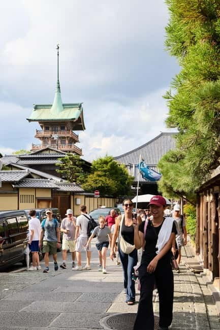 Kyoto: Gion Geisha District Walking Tour and Hidden Gems - Why This Gion Walk Feels More Local Than Most