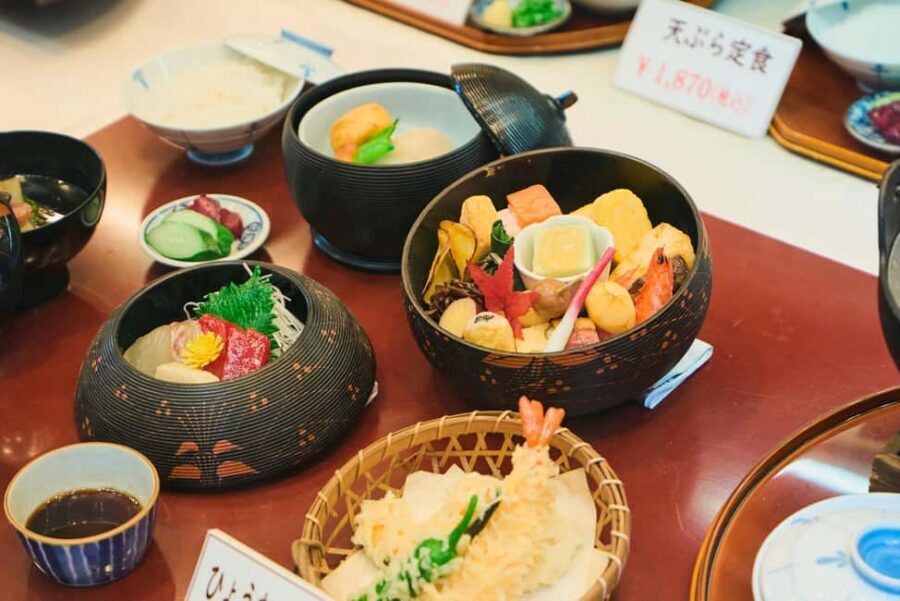 Kyoto: Gion Hidden Gems & Geisha Culture Tour - What to bring (and what can ruin your evening)