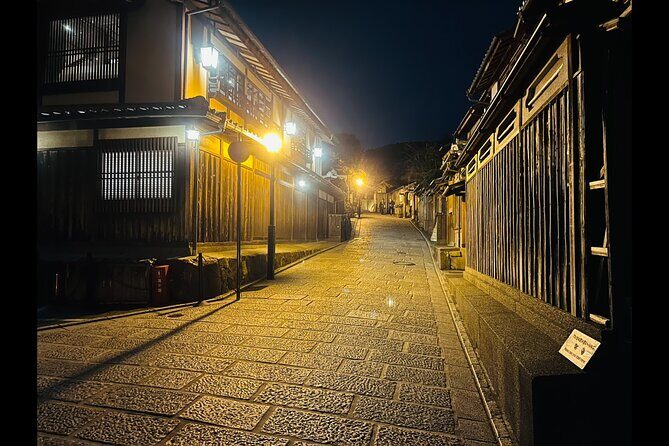 Kyoto: Gion Magical Night Walking Tour - The WWII Kannon Statue Stop for a Moment of Real Reflection