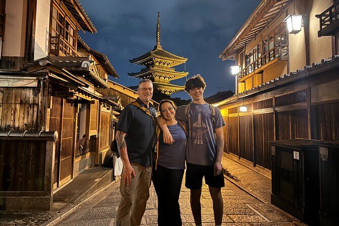 Kyoto Gion Night Tour: Discover Geisha District and Hidden Gems - Key things to know before you go