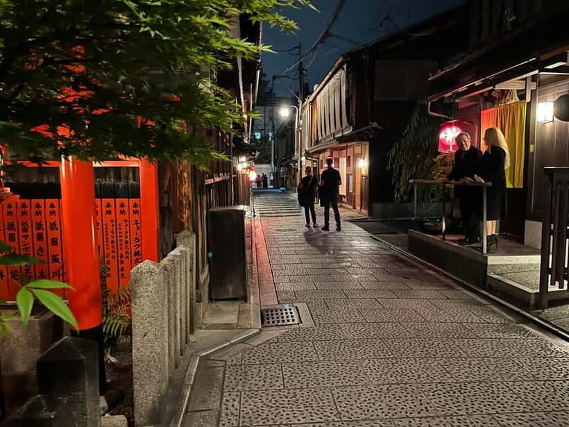 Kyoto: Gion Walking Tour - Pontocho Alleys and the Kamogawa Side of Kyoto