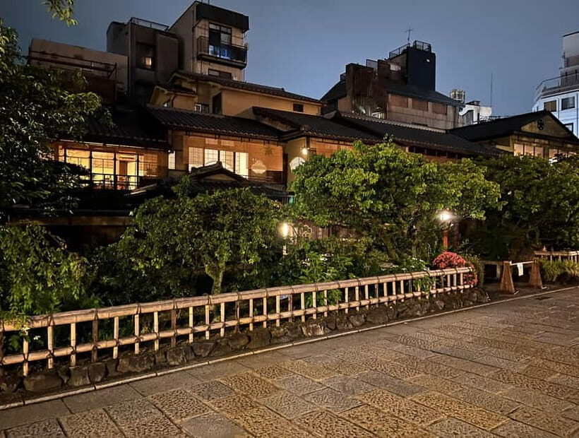Kyoto: Gion Walking Tour - How a 2-Hour Gion Tour Stays Personal (Even in a Crowded District)