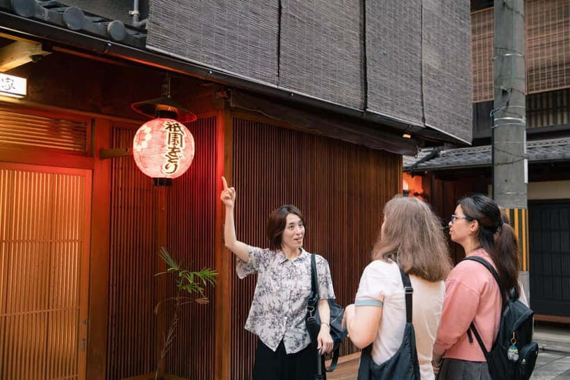 Kyoto: Gion World of the Geisha Guided Walking Tour - Key things you’ll notice on this Gion walk