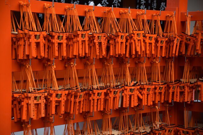 Kyoto Guided Walking Tour Highlight of Kiyomizu & Fushimi Inari - Stop 2: Sanjūsangendō’s 1,001 Statues (30 Minutes That Can Feel Longer)
