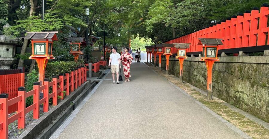 Kyoto: Half-Day Private Tour Gion Geisha District & Kiyomizu - Kiyomizu-dera’s Wooden Stage and Panoramic Finale