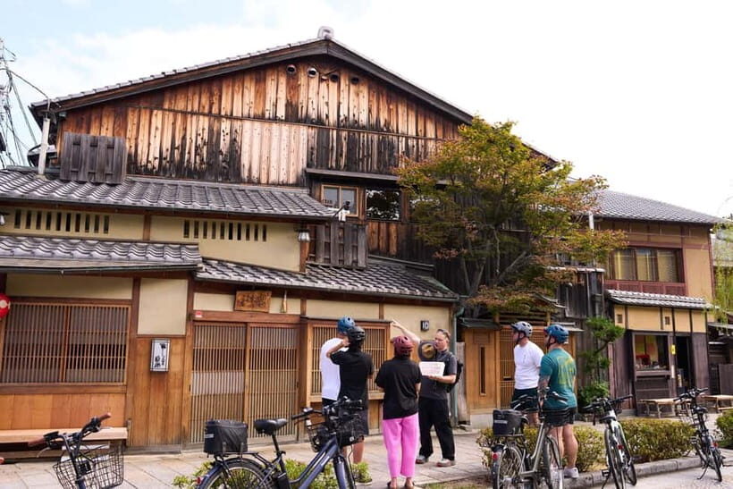 Kyoto: Hidden Gems E-Bike Tour Through Backstreets & Temples - Heian Shrine for 30 Minutes: Why This Stop Matters