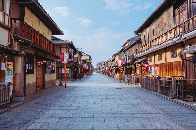 Kyoto Higashiyama Walking Private Tour - Hanamikoji Street: preserved teahouses and possible sightings