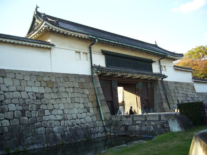 Kyoto Highlights 7-Hour Private Guided Tour - Northwest Route: Bamboo Grove, Ryoanji Rock Garden, Golden Pavilion, and Nijo Castle or Nishiki