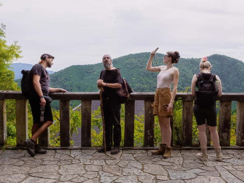Kyoto: Hike and Hot Springs in Kurama - Kibune shrine and the prayer for good relationships