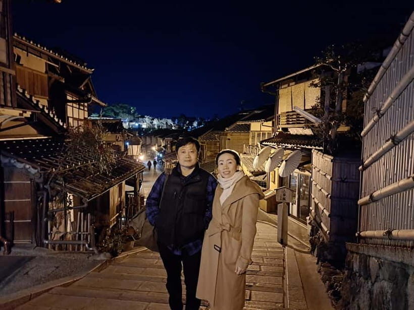 Kyoto: Izakaya Nightlife Tour with Local Guide - Meeting at 南座: how to arrive without stress