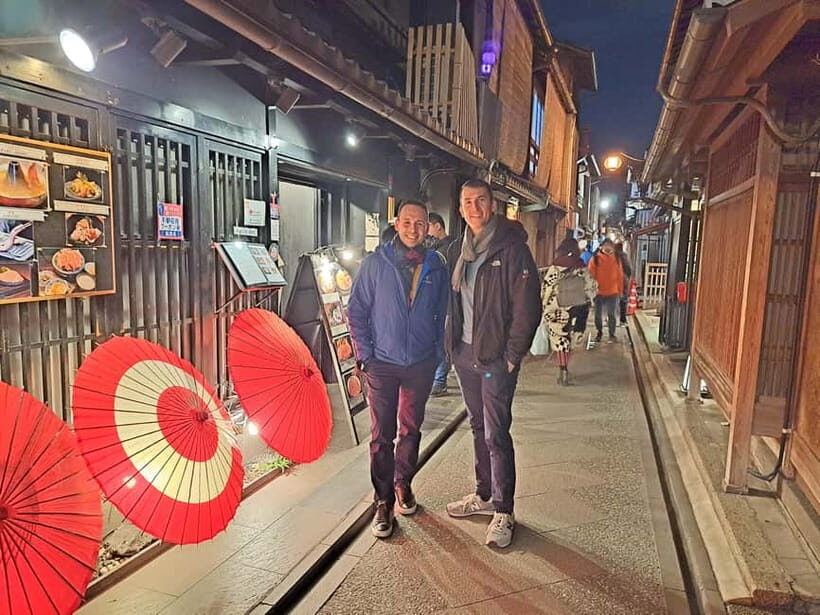 Kyoto: Izakaya Nightlife Tour with Local Guide - Let Hiro handle the ordering: the real value of an izakaya guide