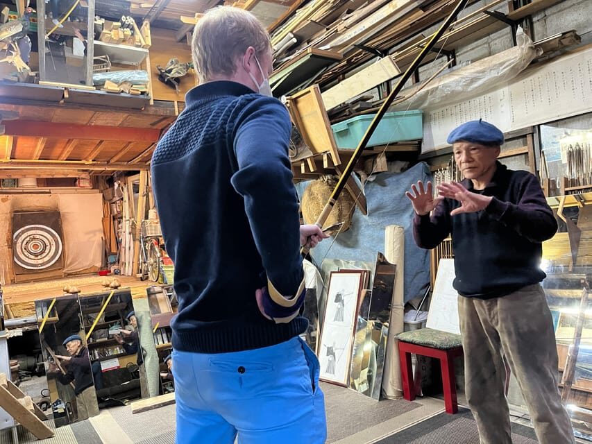 Kyoto: Japanese Archery Workshop with Experienced Instructor - Who this Kyoto Kyudo workshop suits best