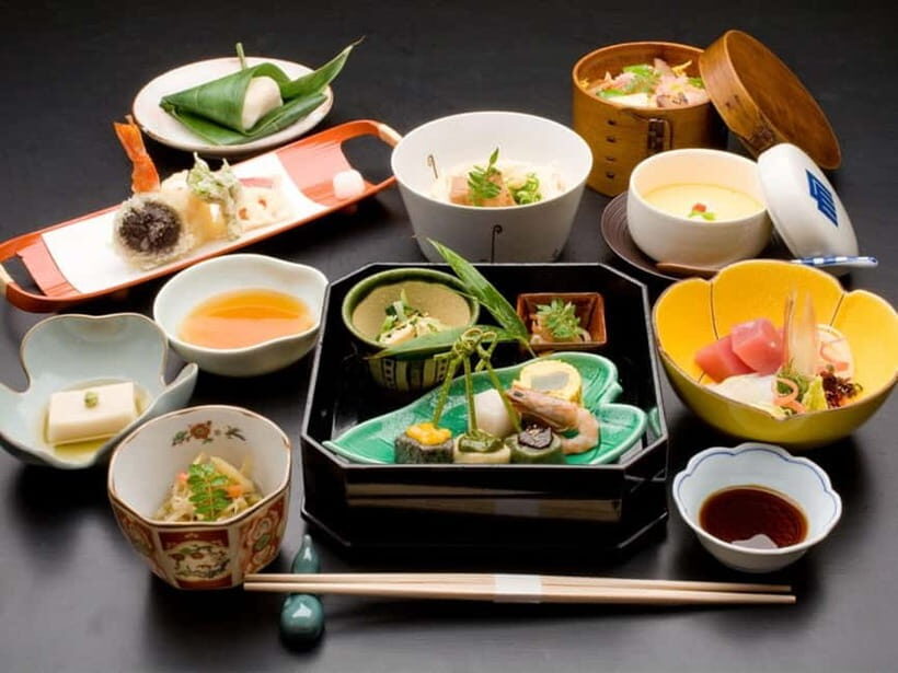 Kyoto: Kaiseki Reservation at Hanasaki Manjiro - How the 2-hour kaiseki course actually feels: pacing, presentation, and learning