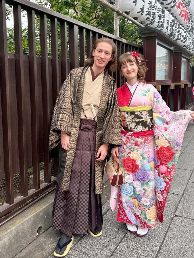 Kyoto: Kimono Rental Traditional Experience at Wargo in Gion - Kimono Rental at WARGO in Gion: The real experience starts at the dressing room