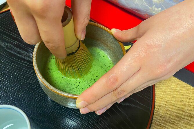 Kyoto Kiyomizu Tea Ceremony with Scenic Garden Views - Matcha from scratch: why the technique changes the taste