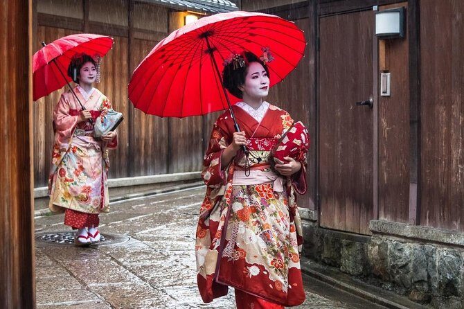 Kyoto Like a Local: Private & Personalized Experience (3 hrs) - Sanjo and the Kamogawa River: Shops, Stories, and Slow Footsteps