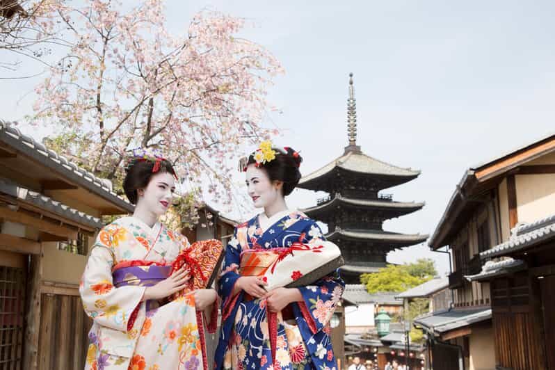 Kyoto : Maiko Makeover stroll and photo shoot experience - What this Kyoto maiko makeover really gives you