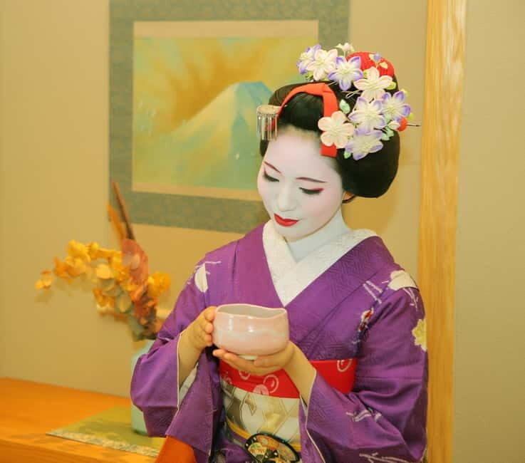 Kyoto: Maiko, Samurai, or Kimono Rental and Tea Ceremony - The studio-to-tea setup at Akebonotei: what really happens
