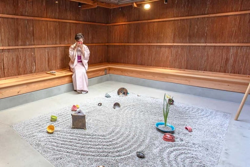 Kyoto: Make Zen Garden and Taste Matcha in Pottery Shop - Tea and wagashi right where your Zen garden sits