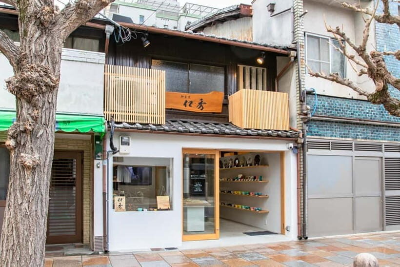 Kyoto: Make Zen Garden and Taste Matcha in Pottery Shop - Pottery shopping: souvenirs you can actually use