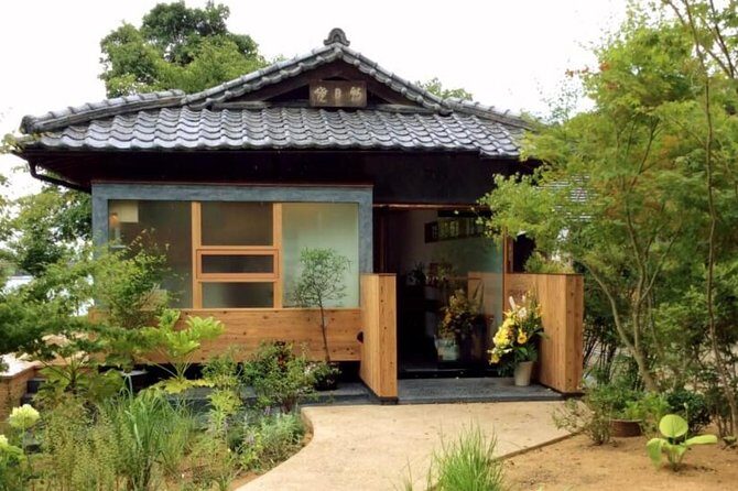 Kyoto Matcha Green Tea Tour - Guides and group size: why the experience feels personal
