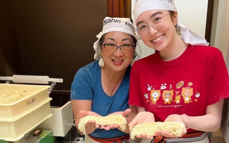 Kyoto Michelin Ramen Workshop or Painting Ramen Essentials - Practical Tips: Small Room Reality and How to Nail Your Painting