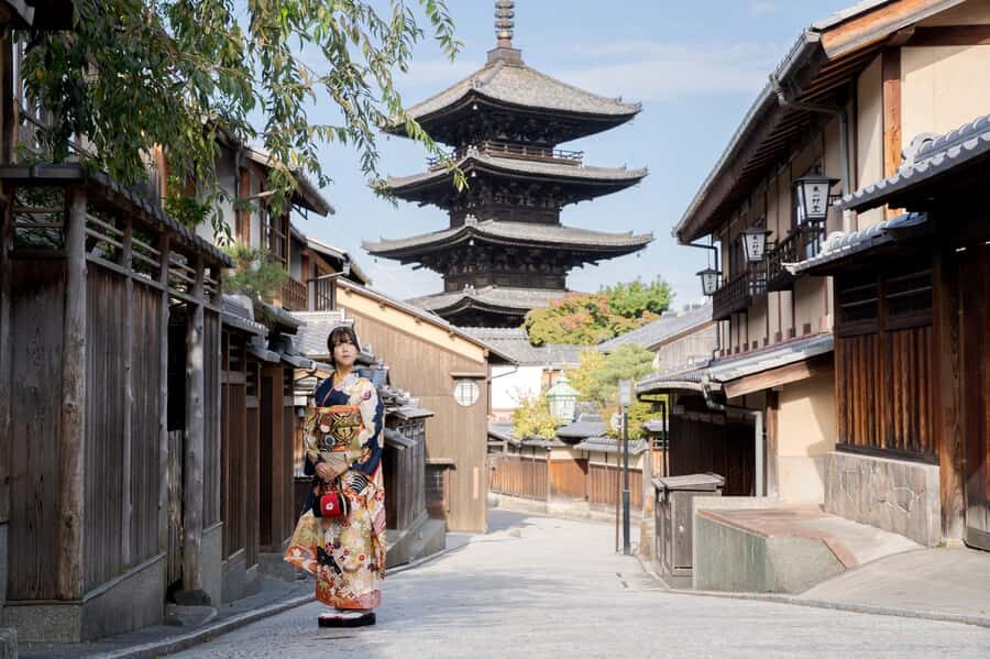 Kyoto Morning Highlights Tour: Fushimi, Kiyomizu-dera & Gion - Key things to know before you go