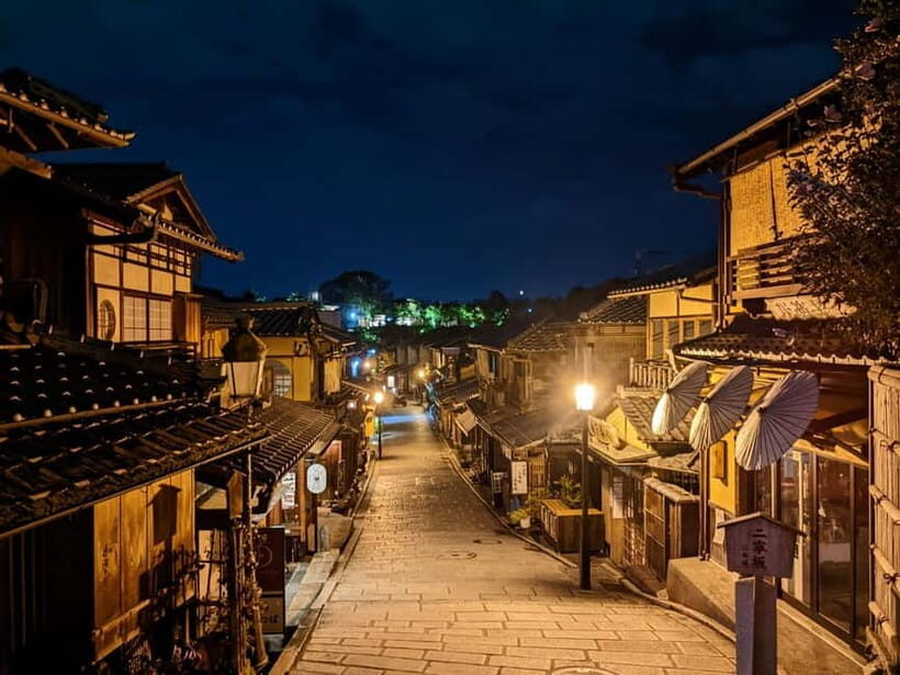 Kyoto: Night E-Bike Tour Hidden Gems & Backstreets - Kiyomizuzaka + Kiyomizu-dera Photo Stop: When Lighting Turns the Volume Down
