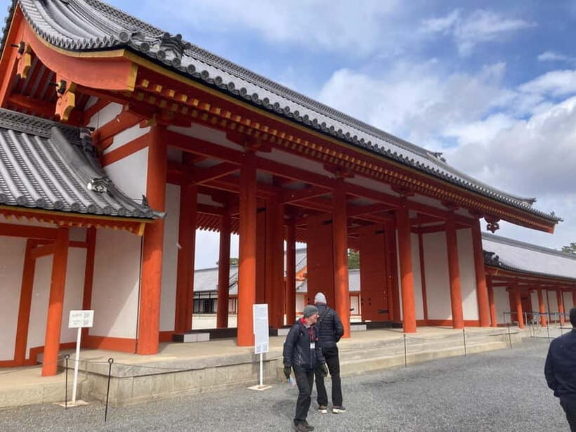 Kyoto: Nijo Castle and Kyoto Imperial Palace Guided Tour - What your guide really does (and why it changes everything)