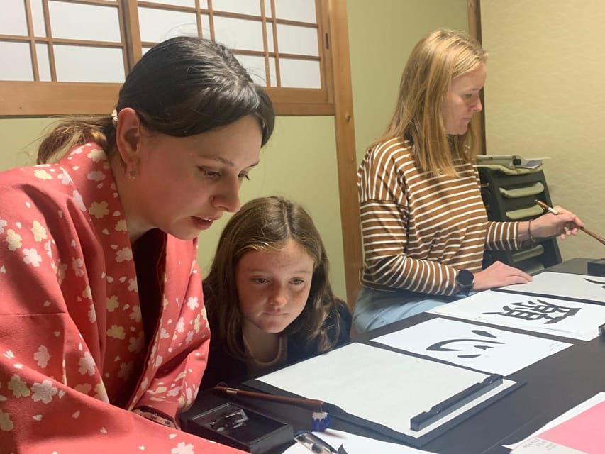 Kyoto Ninenzaka : Japanese Calligraphy Class in Townhouse - What You Take Home: Souvenir, Booklet, and a Skill Starter