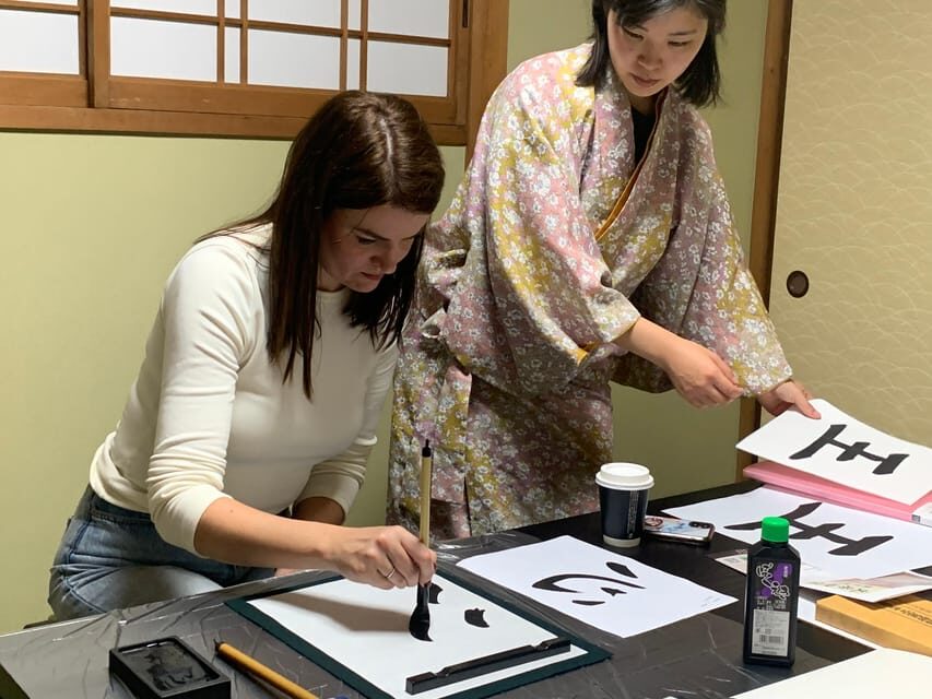 Kyoto Ninenzaka : Japanese Calligraphy Class in Townhouse - Price and Value: Why $49 Works for a Take-Home Souvenir
