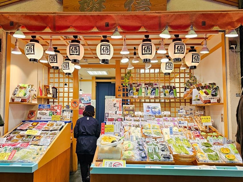 Kyoto: Nishiki Market and Depachika Food Tour with a Local - What to Bring and What to Know Before You Go