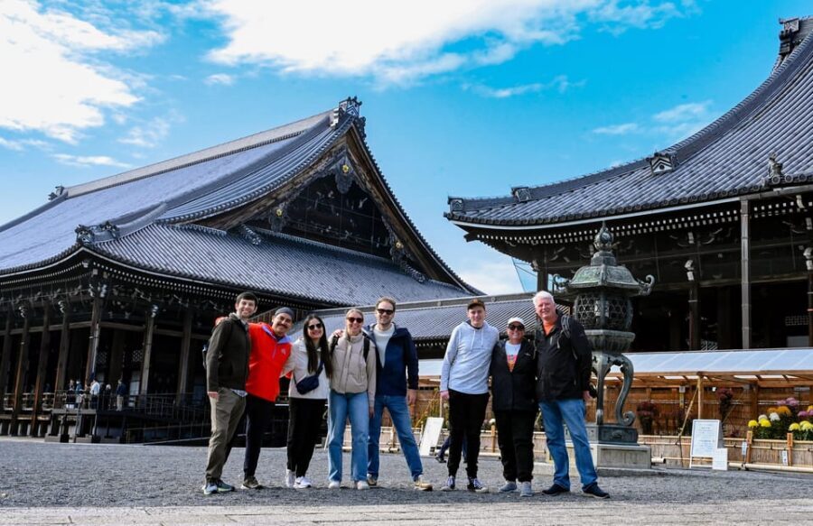 Kyoto: North Kyoto Guided Cycling Tour with Lunch - The Imperial Palace area: guided time plus a smooth transition